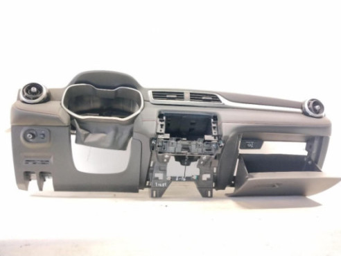 SALPICADERO|Desguaces La Cabaña 2