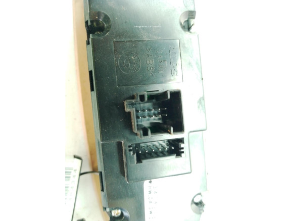 3414352A101 MANDO ELEVALUNAS PUERTA LAT DEL IZQ BMW X3 (E83)|Desguaces La Cabaña