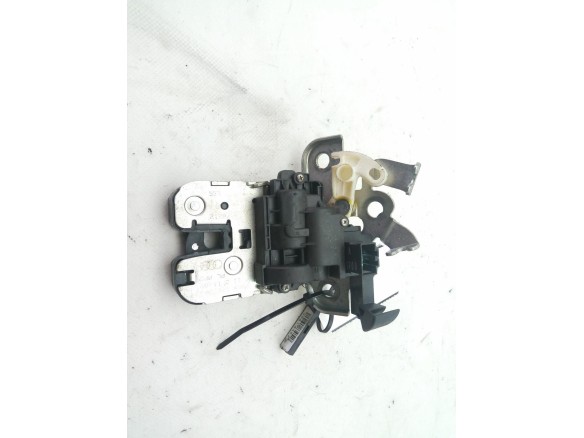 8R0827505A  CERRADURA PORTON / TAPA MALETA AUDI A3 (8P1) |Desguaces La Cabaña