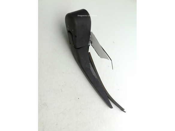   BRAZO LIMPIAPARABRISAS TRA PORTÓN VOLVO V40 Fastback (525, 526)|Desguaces La Cabaña