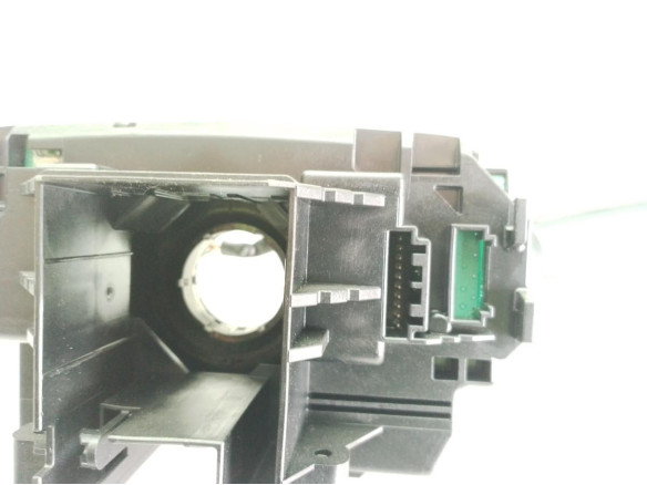 31456029 MANDO COMPLETO VOLVO V40 Fastback (525, 526)|Desguaces La Cabaña