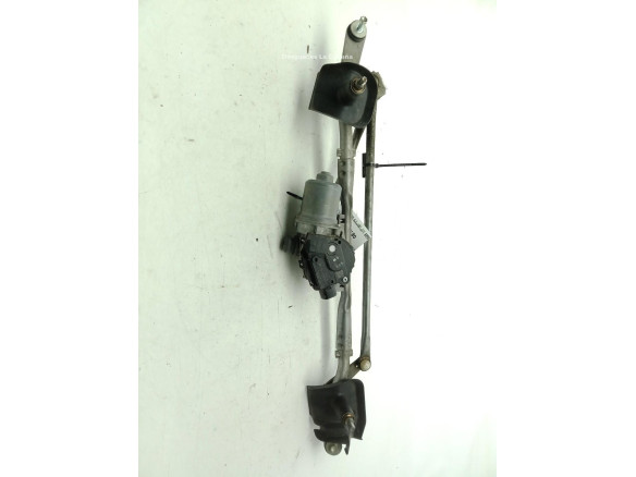  3811062R00 MOTOR LIMPIAPARABRISAS DEL SUZUKI IGNIS III (MF)|Desguaces La Cabaña