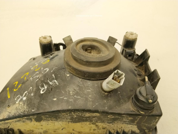FARO DERECHO MERCEDES BENZ 100 Furgón (631)|Desguaces La Cabaña