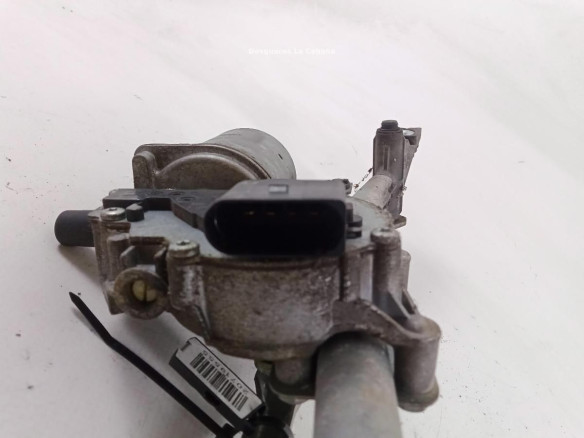 405039 MOTOR LIMPIAPARABRISAS DEL LAND ROVER FREELANDER 2 (L359) |Desguaces La Cabaña