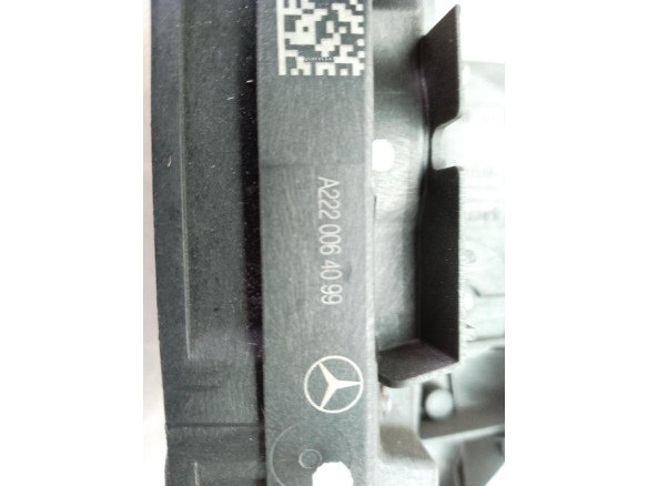 A2220064099 CERRADURA PUERTA LAT TRA DER MERCEDES BENZ GLE (W166)|Desguaces La Cabaña
