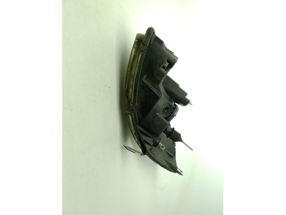 8200733877 FARO DERECHO DACIA SANDERO|Desguaces La Cabaña