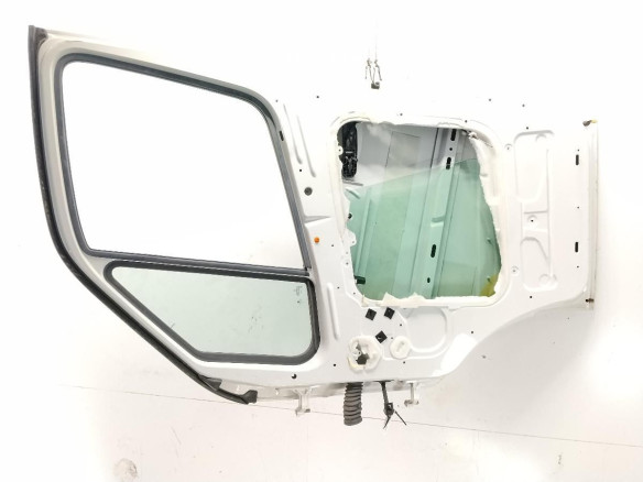 PUERTA LAT DEL DER MERCEDES BENZ SPRINTER 5-t Caja/Chasis (907)|Desguaces La Cabaña