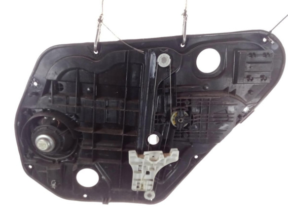 11L080031 ELEVALUNAS PUERTA LAT TRA IZQ HYUNDAI i40 (VF) |Desguaces La Cabaña