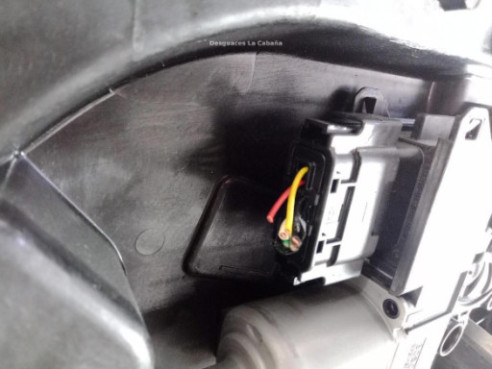 11L080031 ELEVALUNAS PUERTA LAT TRA IZQ HYUNDAI i40 (VF) |Desguaces La Cabaña