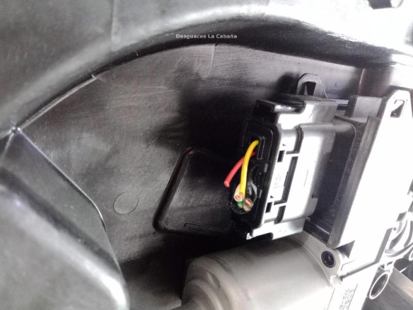 11L080031 ELEVALUNAS PUERTA LAT TRA IZQ HYUNDAI i40 (VF) |Desguaces La Cabaña