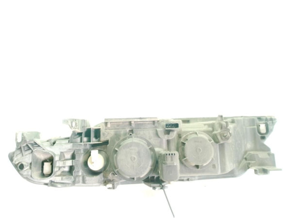 7701048931, 8200002847 FARO DERECHO RENAULT LAGUNA II (BG0/1_)|Desguaces La Cabaña