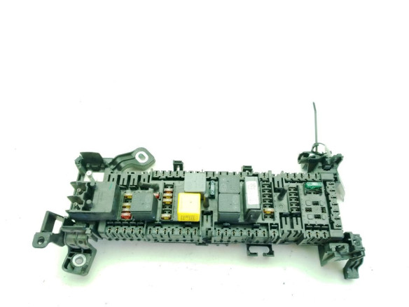 A2469066600 CAJA FUSIBLES INTERIOR (BSI) MERCEDES BENZ CLASE B (W246, W242)|Desguaces La Cabaña
