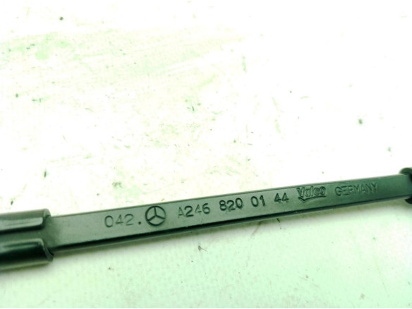 A2468200144 BRAZO LIMPIAPARABRISAS DEL IZQ MERCEDES BENZ CLASE B (W246, W242)|Desguaces La Cabaña