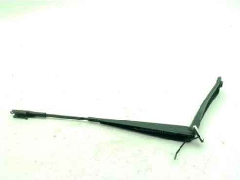 A2468200144 BRAZO LIMPIAPARABRISAS DEL IZQ MERCEDES BENZ CLASE B (W246, W242)|Desguaces La Cabaña
