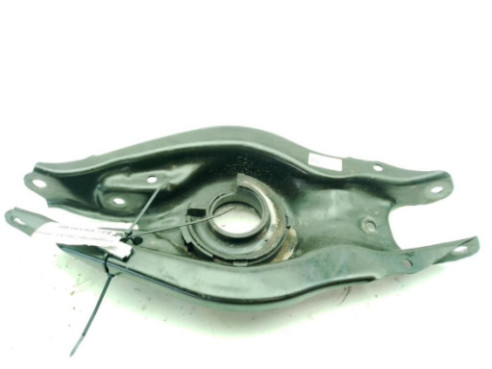 A2063520100 BRAZO SUSPENSION TRA IZQ INF CENTRAL MERCEDES BENZ CLASE C T-MODEL (S206)|Desguaces La Cabaña