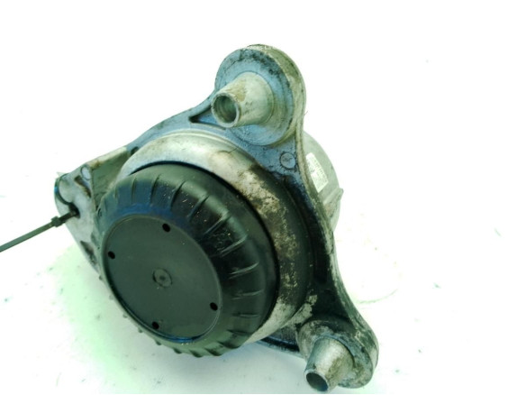 A6512235804 SOPORTE MOTOR DER MERCEDES BENZ CLASE V (W447)|Desguaces La Cabaña