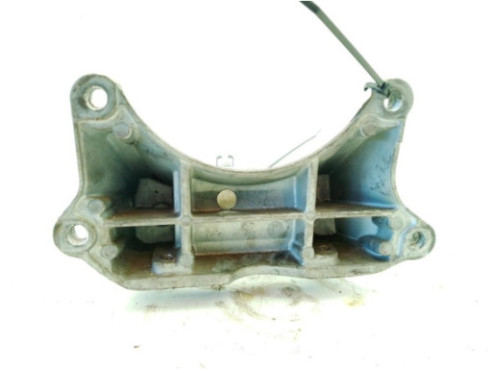 A4472400200 SOPORTE CAJA CAMBIOS MERCEDES BENZ CLASE V (W447)|Desguaces La Cabaña