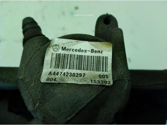 A4474200583 PINZA TRA DER MERCEDES BENZ CLASE V (W447)|Desguaces La Cabaña