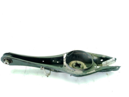 3Q0505311D BRAZO SUSPENSION TRA DER INF CENTRAL VW PASSAT (3G2)|Desguaces La Cabaña