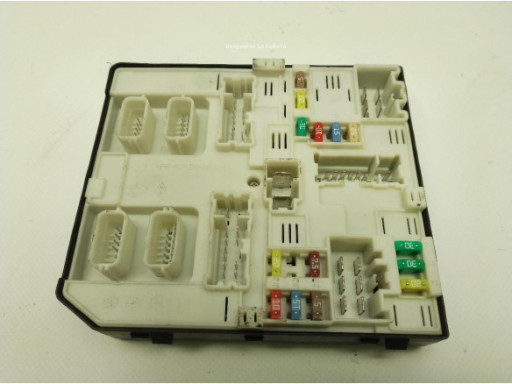 CAJA FUSIBLES INTERIOR (BSI)|Desguaces La Cabaña