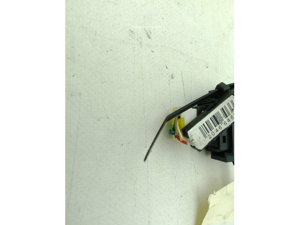 93790A2100 INTERRUPTOR WARNING KIA CEE'D (JD)|Desguaces La Cabaña