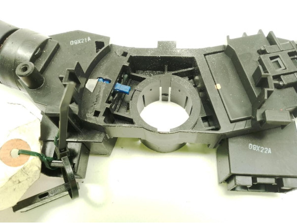 83195AJ070 MANDO COMPLETO SUBARU OUTBACK |Desguaces La Cabaña