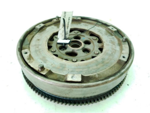 21207560876 VOLANTE MOTOR BMW 1 (E87)|Desguaces La Cabaña