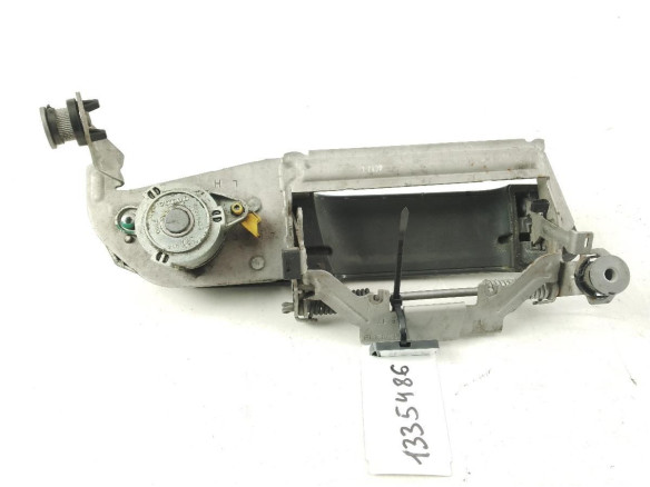 01043920120 MANILLA PUERTA LAT DEL IZQ EXT VOLVO FH II|Desguaces La Cabaña