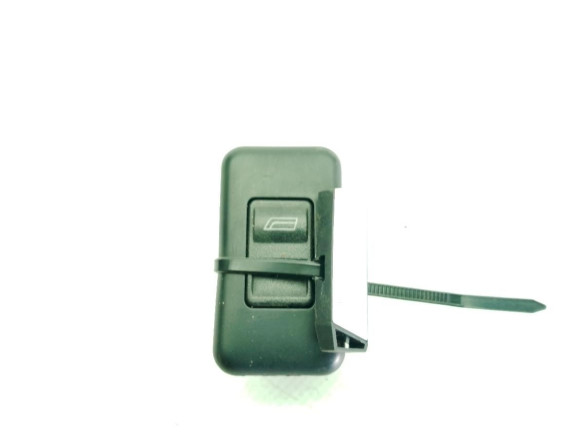 A0005457013 MANDO ELEVALUNAS PUERTA LAT DEL DER MERCEDES BENZ VITO Autobús (638)|Desguaces La Cabaña