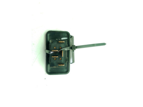 A0005457013 MANDO ELEVALUNAS PUERTA LAT DEL DER MERCEDES BENZ VITO Autobús (638)|Desguaces La Cabaña