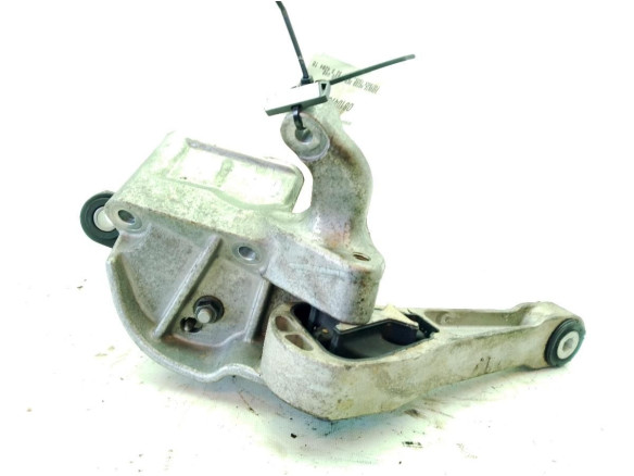   SOPORTE MOTOR DER VOLVO V40 Fastback (525, 526)|Desguaces La Cabaña