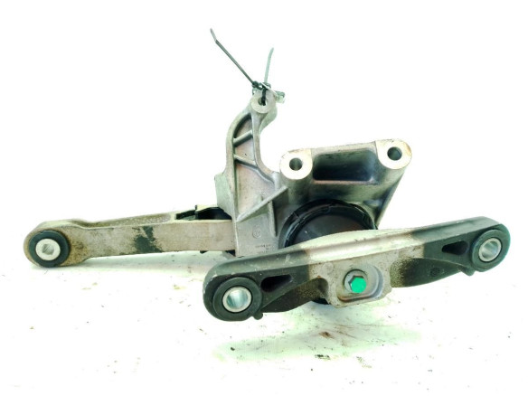   SOPORTE MOTOR DER VOLVO V40 Fastback (525, 526)|Desguaces La Cabaña