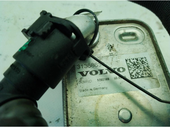 31368636 ENFRIADOR ACEITE MOTOR VOLVO V40 Fastback (525, 526)|Desguaces La Cabaña