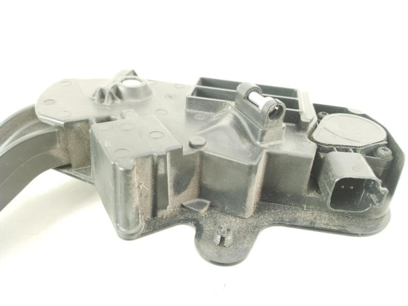 7482492421 PEDAL ACELERADOR RENAULT Midlum|Desguaces La Cabaña