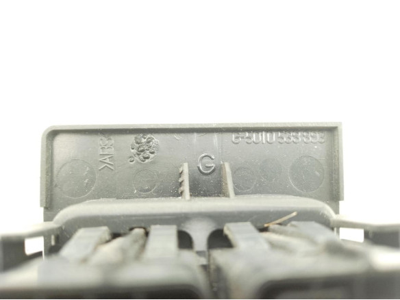 5010538893 MANDO ELEVALUNAS PUERTA LAT DEL IZQ RENAULT Midlum|Desguaces La Cabaña