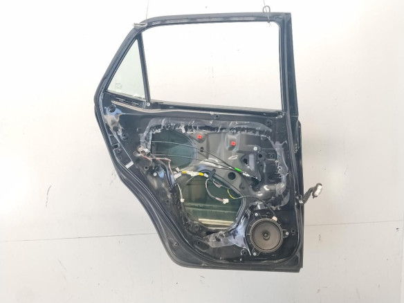 6700402260 PUERTA LAT TRA IZQ TOYOTA AURIS (_E15_)|Desguaces La Cabaña