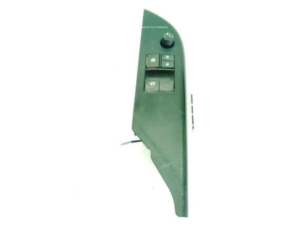 848200D620 MANDO ELEVALUNAS PUERTA LAT DEL IZQ TOYOTA HILUX VIII Pick-up (_N1_)|Desguaces La Cabaña