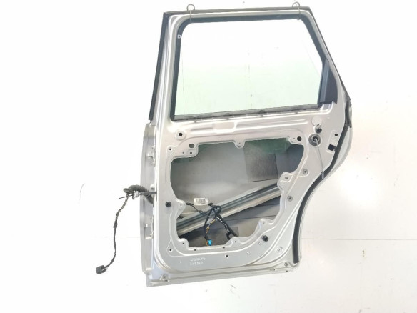31335470 PUERTA LAT TRA DER VOLVO V50 (545)|Desguaces La Cabaña