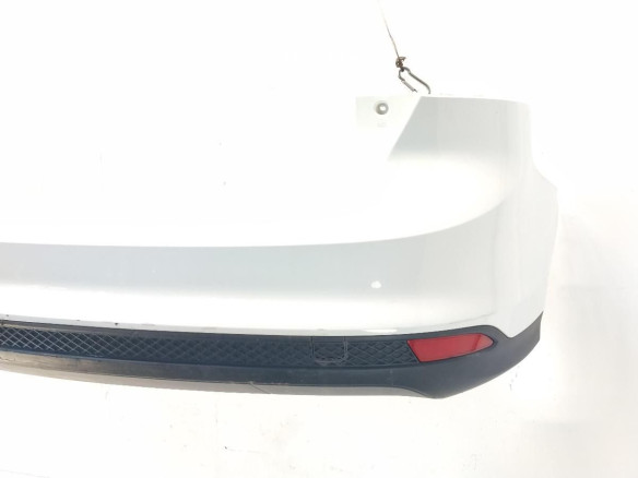 1852397 PARAGOLPES TRA FORD FOCUS III|Desguaces La Cabaña
