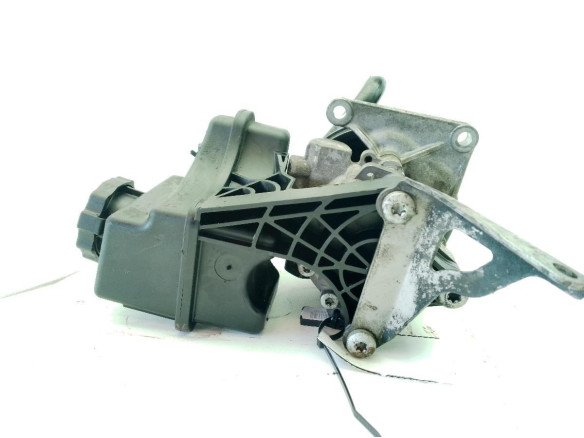 A0064667801 BOMBA DIRECCION MERCEDES BENZ SPRINTER 3,5-t Caja/Chasis (906)|Desguaces La Cabaña