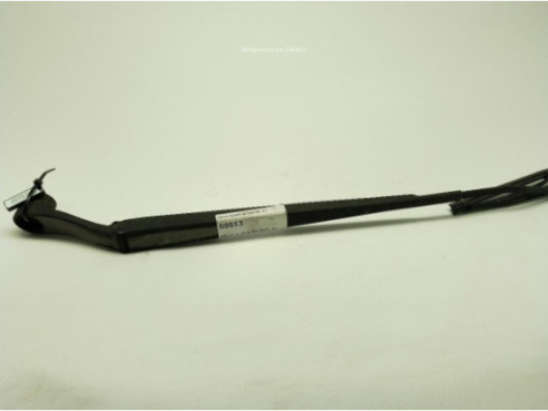 BRAZO LIMPIAPARABRISAS DEL DER KIA RIO Sedán (DC_)|Desguaces La Cabaña