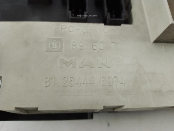 81254446074 CAJA FUSIBLES INTERIOR (BSI) MAN TGX|Desguaces La Cabaña