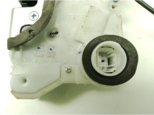 CERRADURA PUERTA LAT DEL DER TOYOTA YARIS (_P13_)|Desguaces La Cabaña