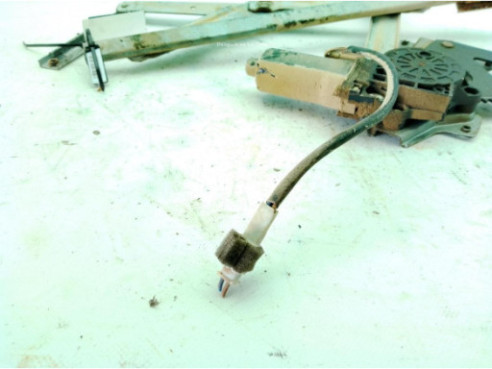   ELEVALUNAS PUERTA LAT DEL IZQ HYUNDAI GALLOPER II (JK-01)|Desguaces La Cabaña