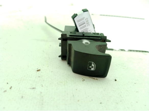 5G0959855P WHS MANDO ELEVALUNAS PUERTA LAT DEL DER SEAT LEON ST (5F8)|Desguaces La Cabaña