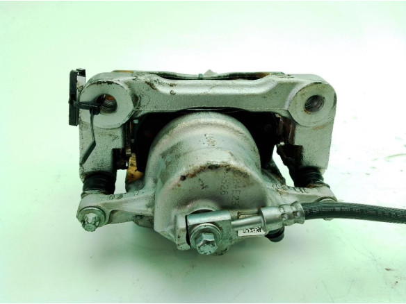 A2474214100 PINZA DEL IZQ MERCEDES BENZ GLA (H247)|Desguaces La Cabaña