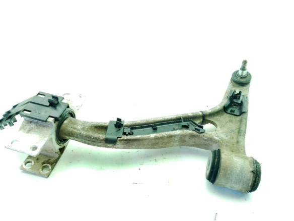 A1563300100 BRAZO SUSPENSION DEL IZQ INF MERCEDES BENZ CLASE GLA (X156)|Desguaces La Cabaña