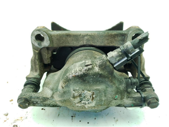 A0004216781 PINZA DEL IZQ MERCEDES BENZ CLASE GLA (X156)|Desguaces La Cabaña