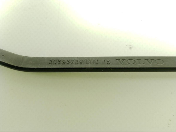 BRAZO LIMPIAPARABRISAS DEL DER VOLVO V50 (545)|Desguaces La Cabaña
