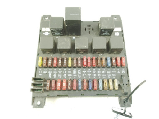 CAJA FUSIBLES INTERIOR (BSI)|Desguaces La Cabaña